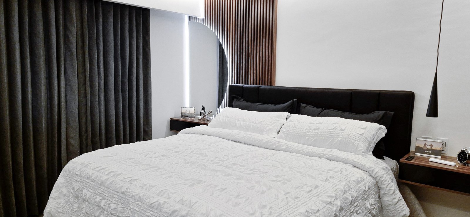 cuarto blanco jess cama 1 edit